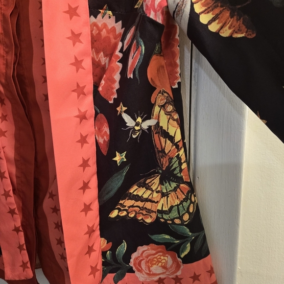 CBR Chic Long Sleeve Floral Butterfly's Lady Bug Bees Snake Top Size M - Picture 3 of 11